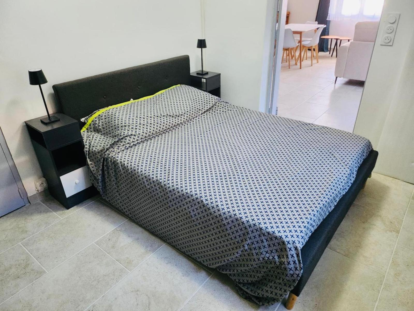 Appartement Paisible Pour 4 Personnes Montpellier Exterior foto